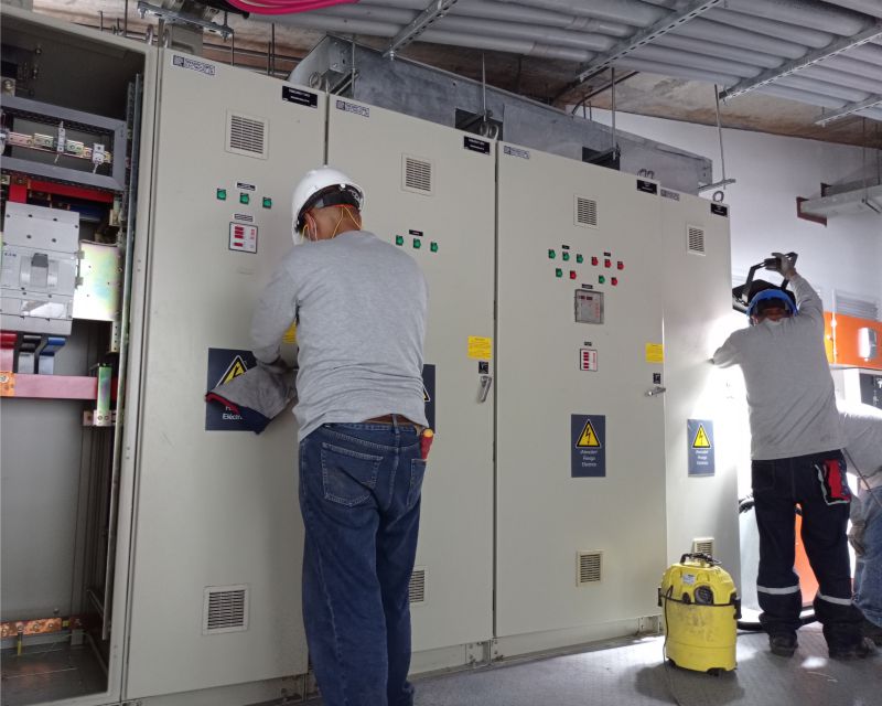 Imagen de galeria del servicio Sistemas eléctricos